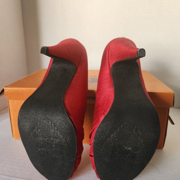 Rocket Dog Red Silk Pump - Picture 6 of 6